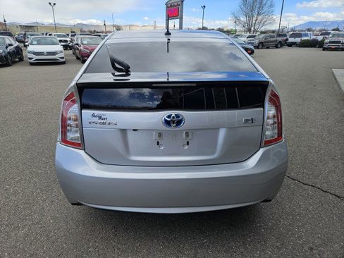 Used 2015 Toyota Prius Three w/ Solar Roof Package image 4