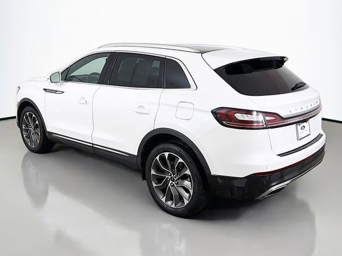 Used 2022 Lincoln Nautilus Reserve w/ Luxury Package image 10