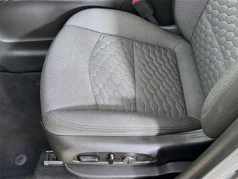Used 2021 Chevrolet Equinox LT AWD/4WD image 19