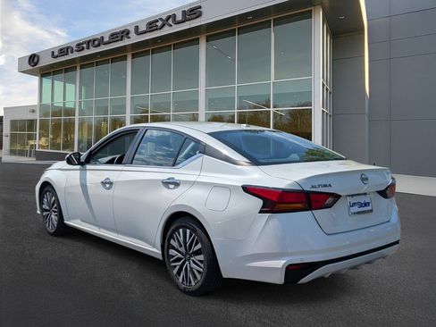 Used 2023 Nissan Altima 2.5 SV image 5