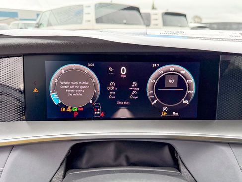 New 2026 Volkswagen Tiguan SE image 15