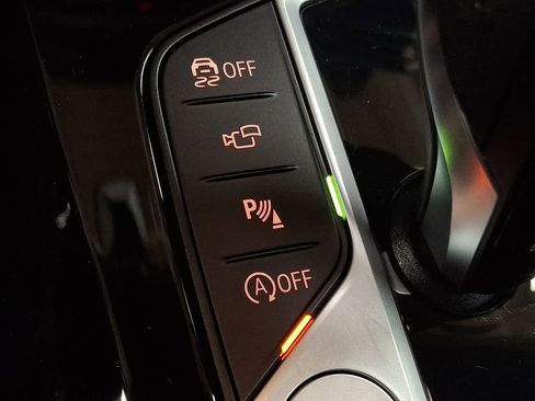 Used 2025 BMW X4 xDrive30i image 20