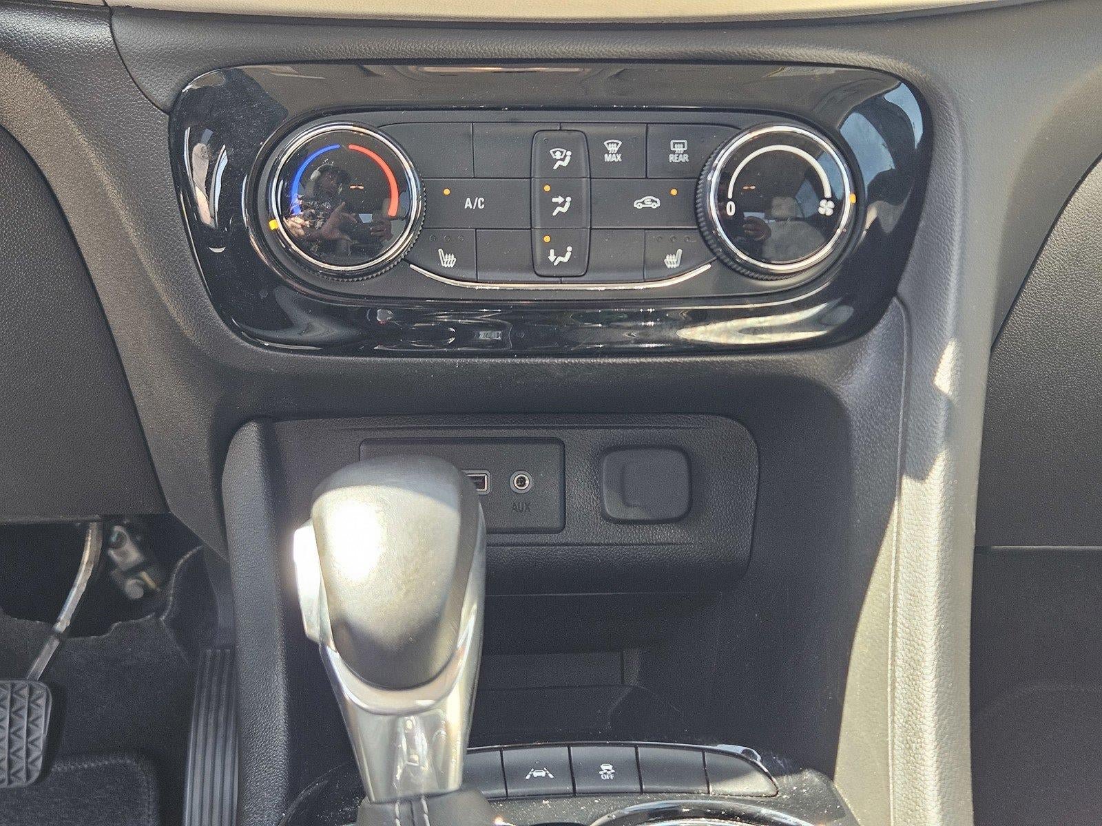 Used 2023 Buick Encore GX Preferred w/ Cold Weather Comfort Package FWD image 17