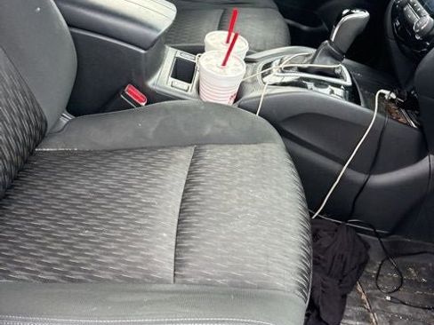 Used 2019 Nissan Rogue SV image 30