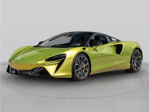 Used 2023 McLaren Artura RWD image 1