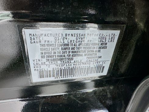 Used 2024 Nissan Sentra SR w/ SR Premium Package image 12