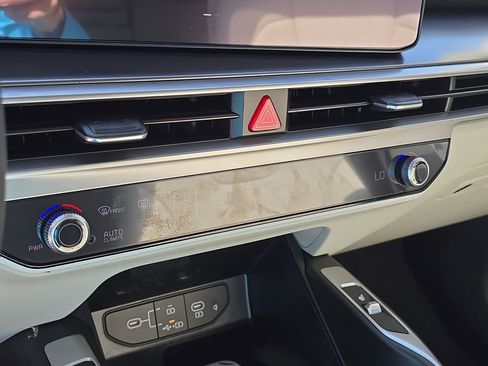 New 2026 Kia Sorento S FWD image 25