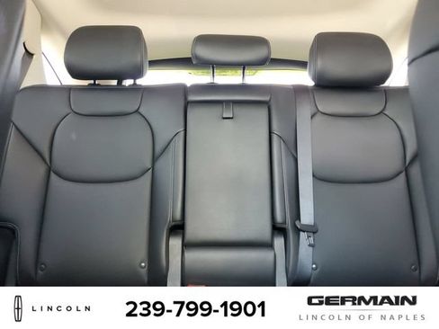Used 2022 Genesis GV70 2.5T w/ Select Package AWD/4WD image 31