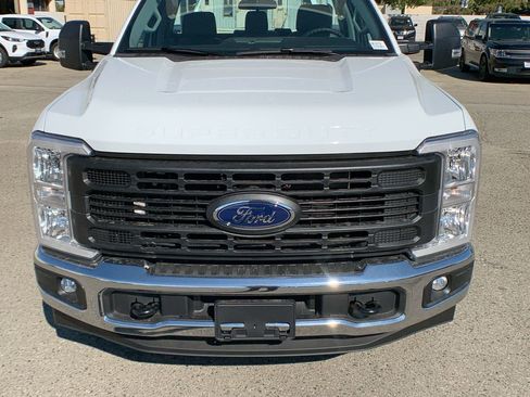 New 2026 Ford F250 XL w/ XL Chrome Package image 10