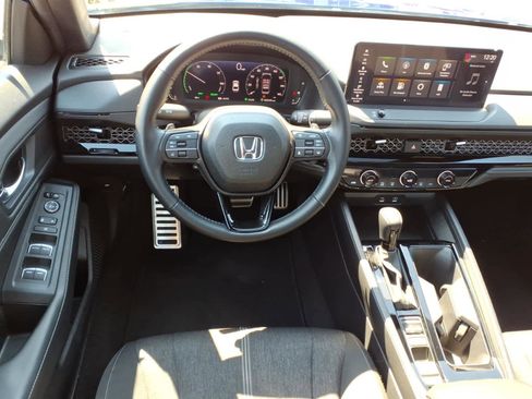 Used 2024 Honda Accord Sport image 8