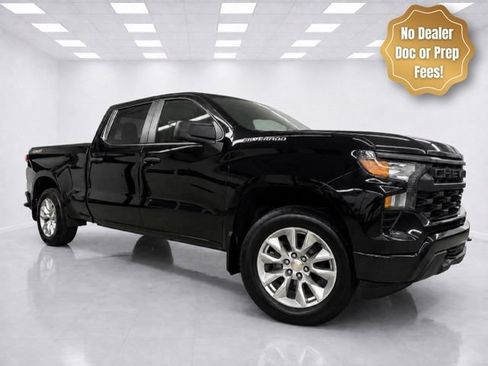 Used 2024 Chevrolet Silverado 1500 Custom AWD/4WD image 1