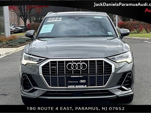 Used 2024 Audi Q3 2.0T Premium image 3
