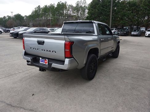 Used 2025 Toyota Tacoma SR5 image 22