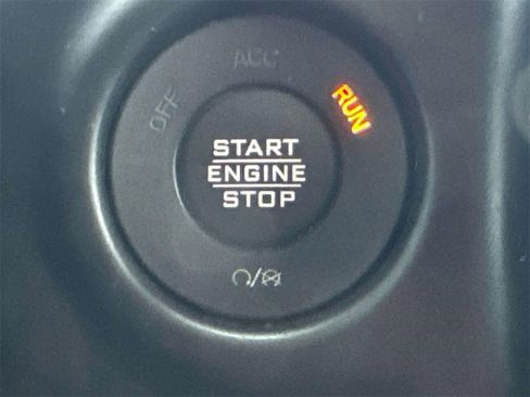 Used 2023 Jeep Wrangler Unlimited image 16