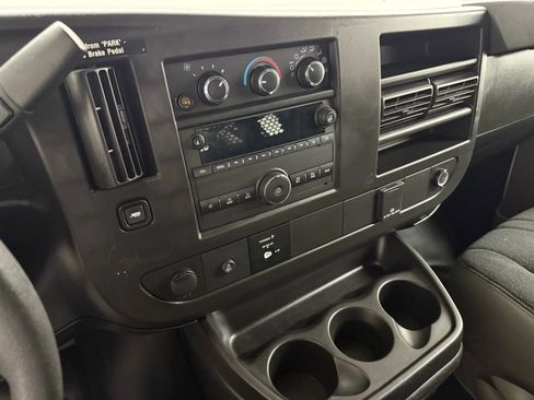 Used 2021 Chevrolet Express 2500 w/ Driver Convenience Package image 25