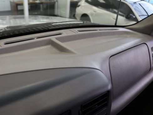 Used 2001 Ford F350 XLT image 88