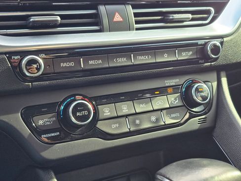 Used 2020 Kia Niro LXS image 30