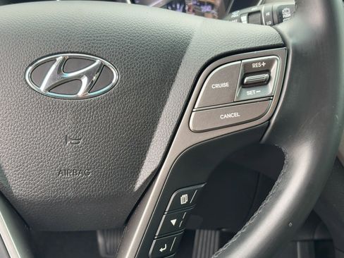 Used 2018 Hyundai Santa Fe Sport image 20