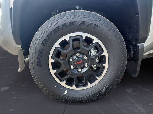 New 2025 Toyota Tacoma TRD Off-Road image 10