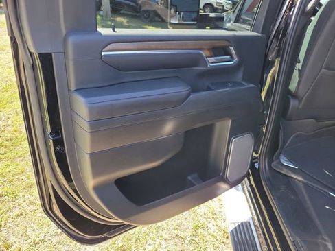 Used 2024 Chevrolet Silverado 3500 High Country AWD/4WD image 27