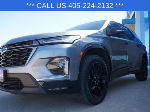 Used 2023 Chevrolet Traverse Premier w/ Redline Edition FWD image 4
