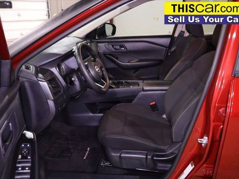 Used 2024 Nissan Rogue S FWD image 23