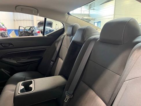 Used 2024 Nissan Altima 2.5 SV image 18