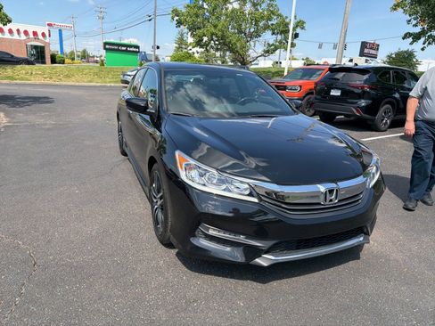 Used 2017 Honda Accord Sport Special Edition image 19