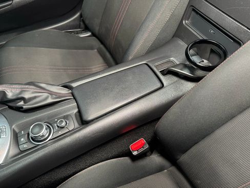 Used 2016 MAZDA MX-5 Miata Club image 29