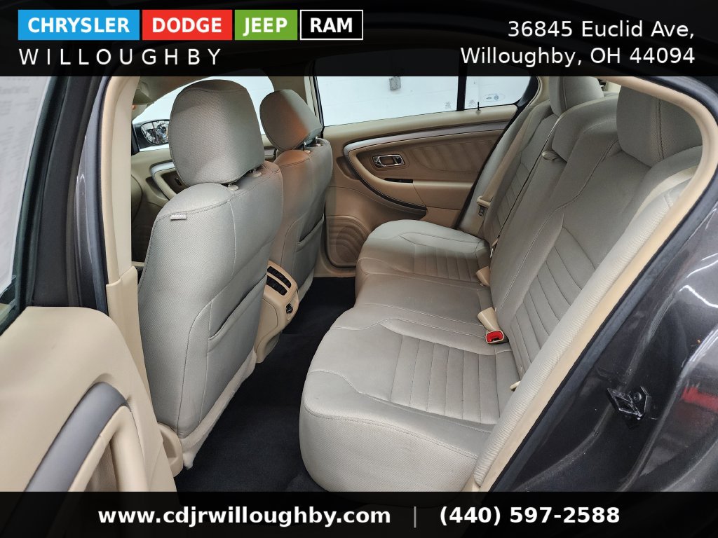 Used 2017 Ford Taurus SE FWD image 27
