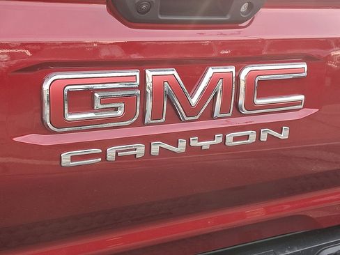 New 2026 GMC Canyon Elevation w/ Convenience Package image 11