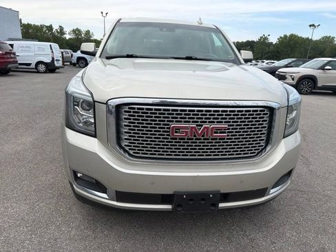 Used 2015 GMC Yukon XL Denali w/ Premium Package AWD/4WD image 5
