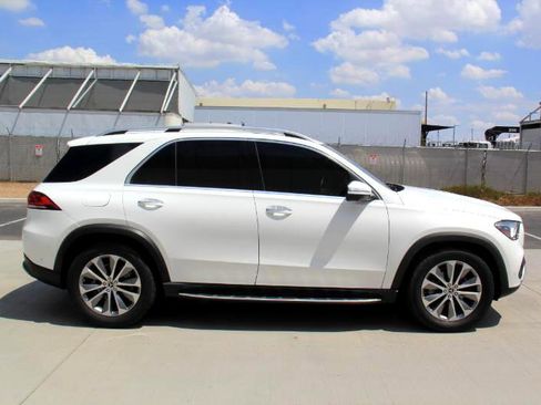 Used 2020 Mercedes-Benz GLE 350 w/ Premium Package image 4