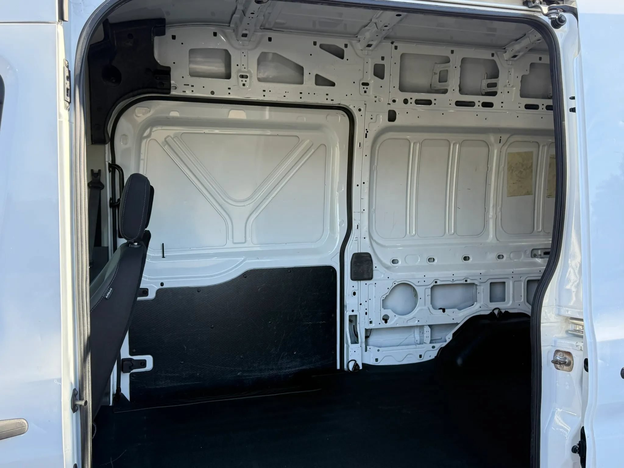 Used 2020 Ford Transit 350 148 High Roof Extended RWD image 26