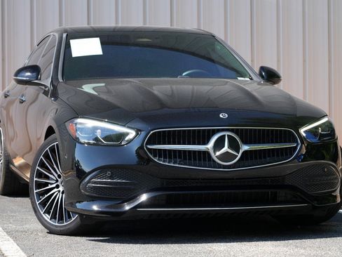 Used 2025 Mercedes-Benz C 300 Sedan w/ Advanced USB Package image 4