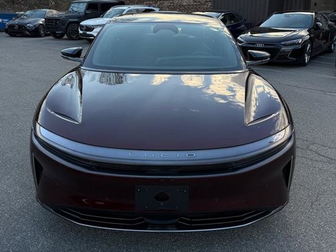 Used 2024 Lucid Air Touring image 10