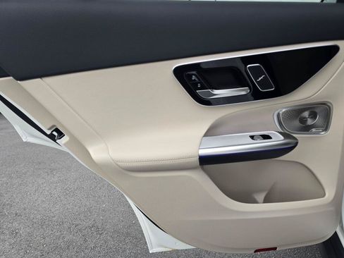 New 2026 Mercedes-Benz GLC 300 4MATIC image 19