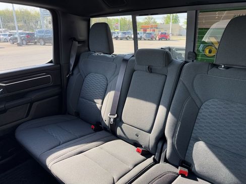 New 2026 RAM 1500 4x4 Crew Cab image 38