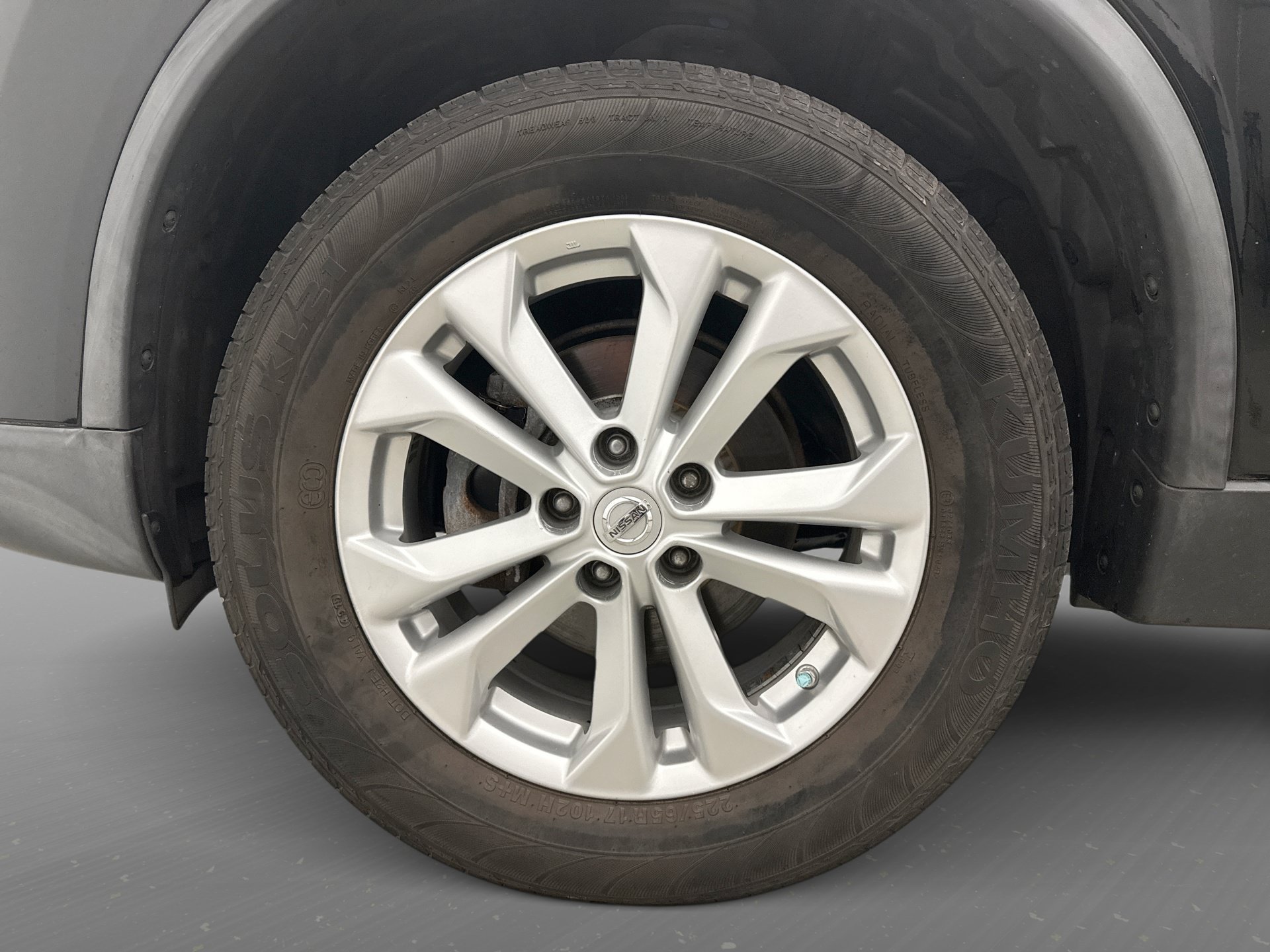 Used 2016 Nissan Rogue SV w/ SV Premium Package AWD/4WD image 24