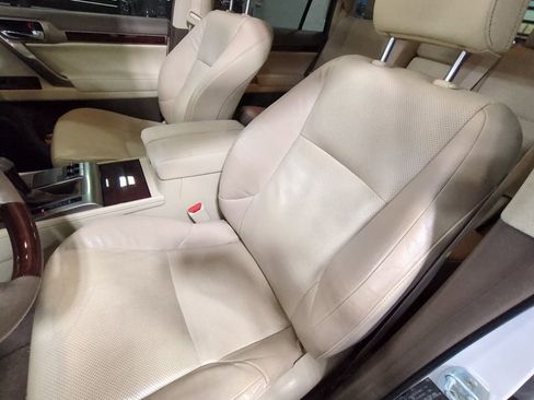 Used 2019 Lexus GX 460 image 8