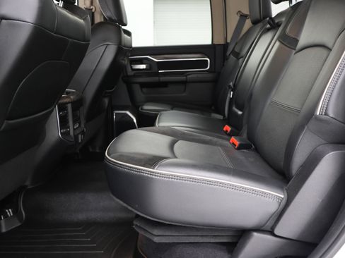 Used 2020 RAM 2500 Laramie AWD/4WD image 9