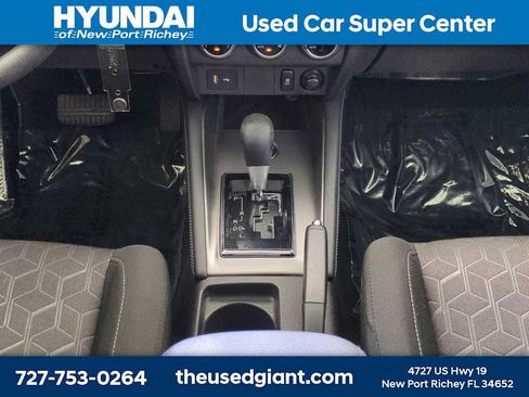 Used 2024 Mitsubishi Outlander Sport ES AWD/4WD image 19