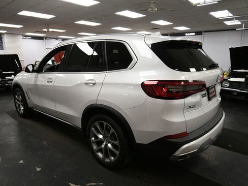 Used 2020 BMW X5 xDrive40i w/ Premium Package image 6