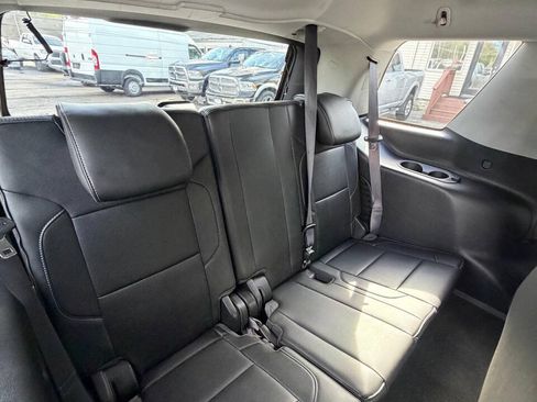 Used 2016 GMC Yukon Denali AWD/4WD image 17