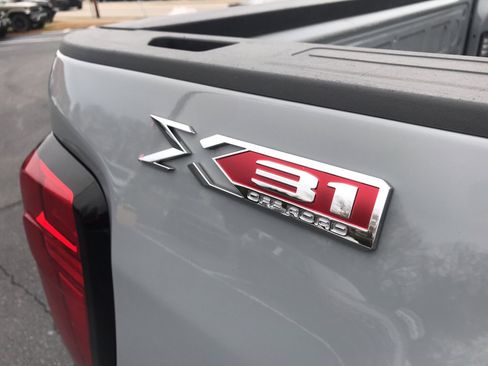 Used 2024 GMC Sierra 2500 Pro w/ Convenience Package image 43