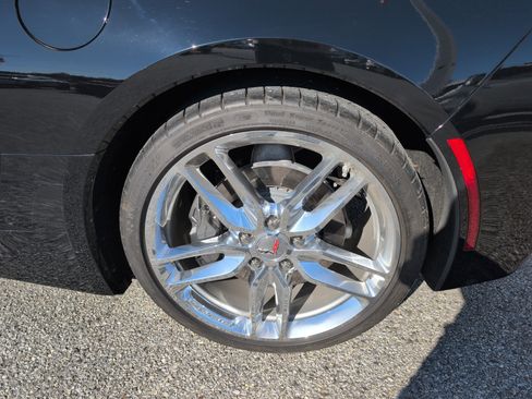 Used 2018 Chevrolet Corvette Stingray Coupe w/ 3LT Preferred Equipment Group image 5