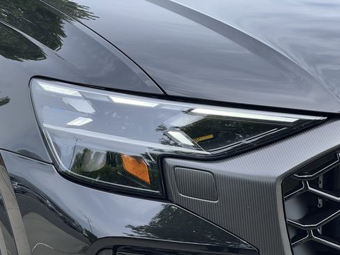 Used 2025 Audi RS Q8 performance AWD/4WD image 11