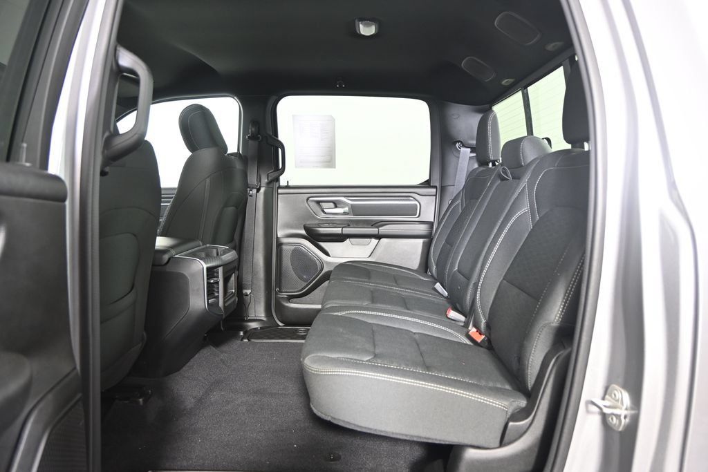 Used 2025 RAM 1500 Big Horn AWD/4WD image 17