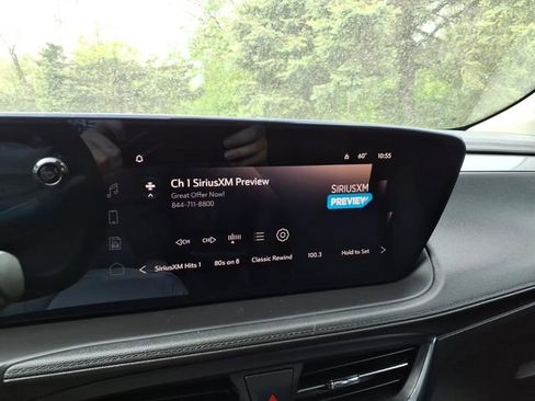 Used 2024 Buick Encore GX Sport Touring FWD image 17