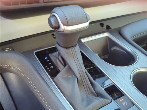 Used 2025 Toyota Sienna XLE w/ XLE Plus Package FWD image 20